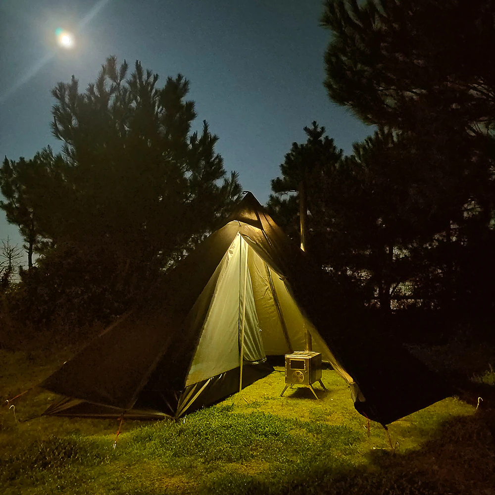 Cheap Goat Tents Ultralight Camping Teepee Tent with Chimney Window Outdoor Tipi Pyramid Tent Double Layer Bushcraft 1 Person Tents Hot Tent   